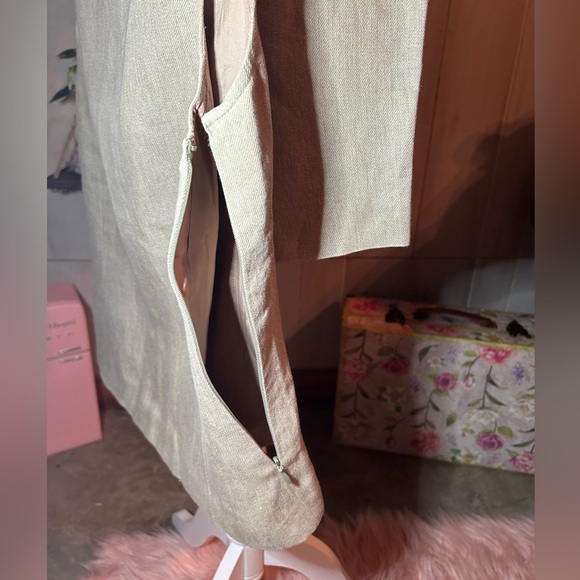 Ann Taylor Loft 2 piece linen skirt set. Size 6 - Picture 5 of 10